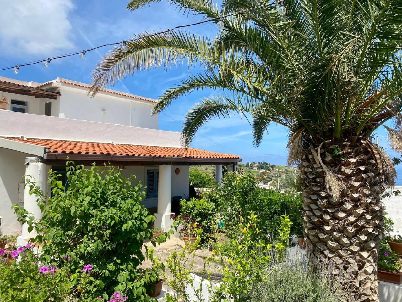 Casa Zagami Βίλα Malfa  Εξωτερικό φωτογραφία
